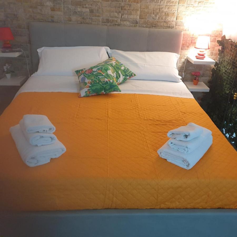 קטאניה Robert Holiday Apartment מראה חיצוני תמונה