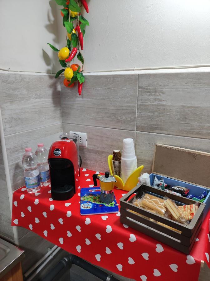 קטאניה Robert Holiday Apartment מראה חיצוני תמונה